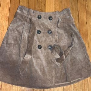 Altar’d State size medium skirt with belt. Like new, worn once.